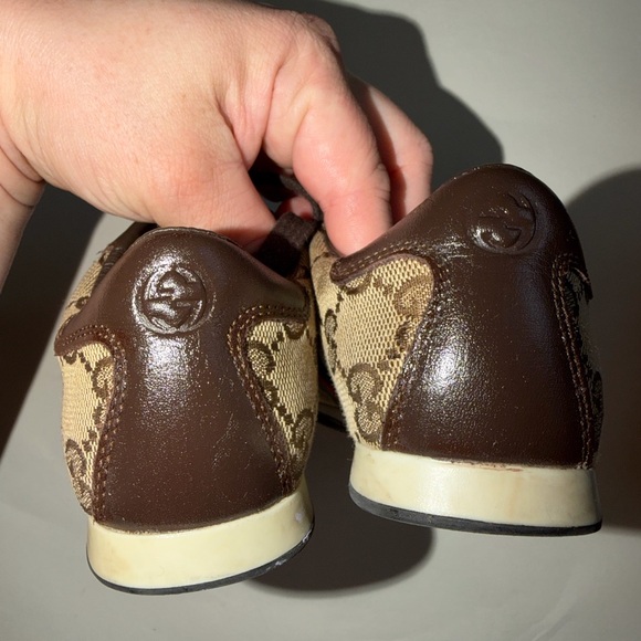 Gucci Kids Brown Sneakers with Green and Red Stripes - Picture 5 of 12